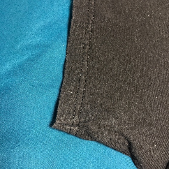 Classic Batman T-Shirt - Picture 5 of 7